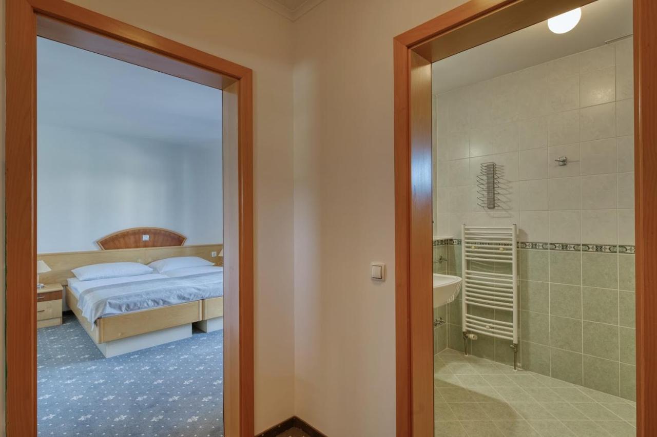 Garni Hotel Zvon Zreče Exteriér fotografie