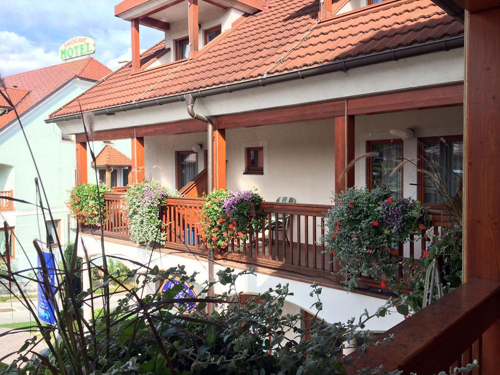 Garni Hotel Zvon Zreče Exteriér fotografie