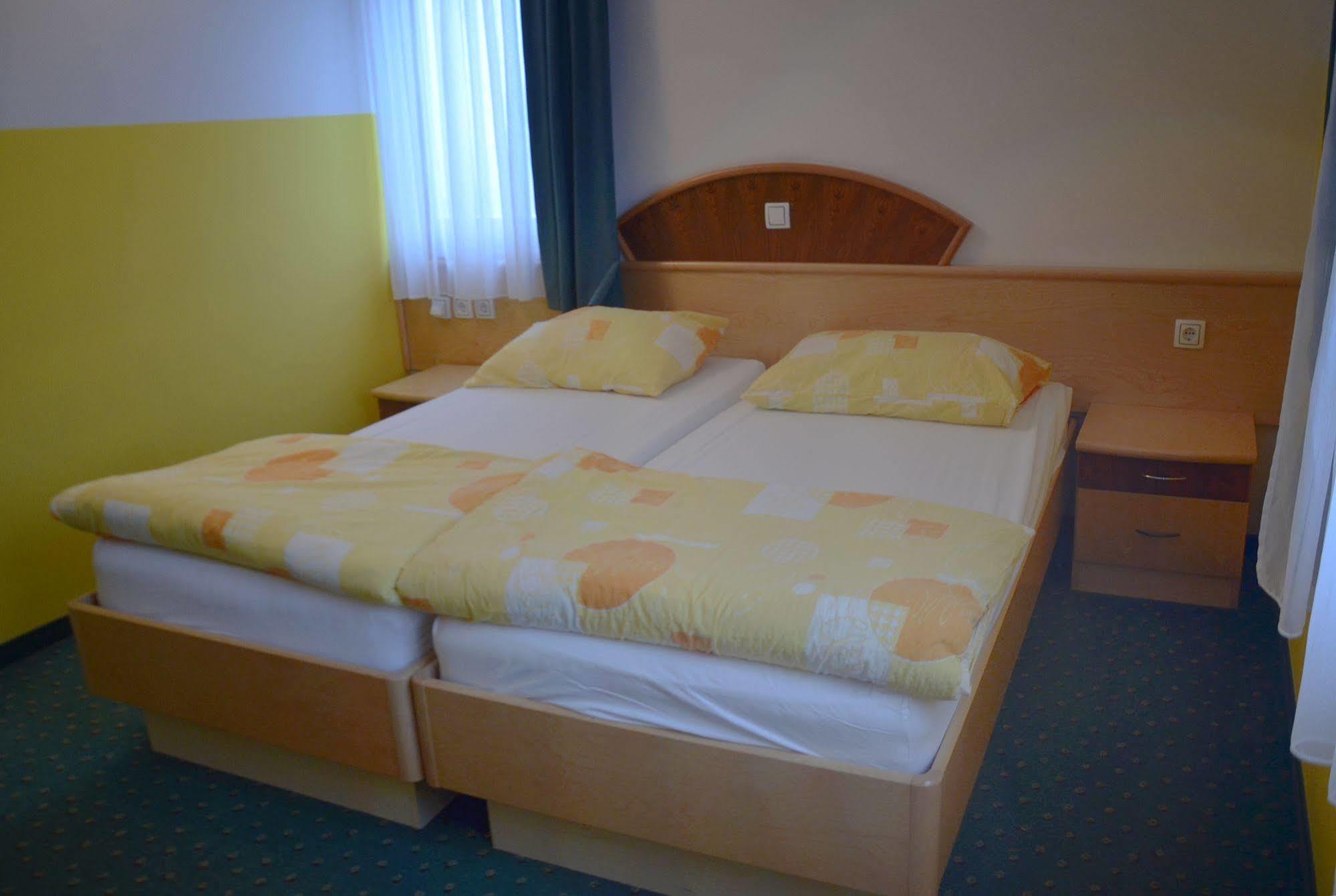 Garni Hotel Zvon Zreče Exteriér fotografie